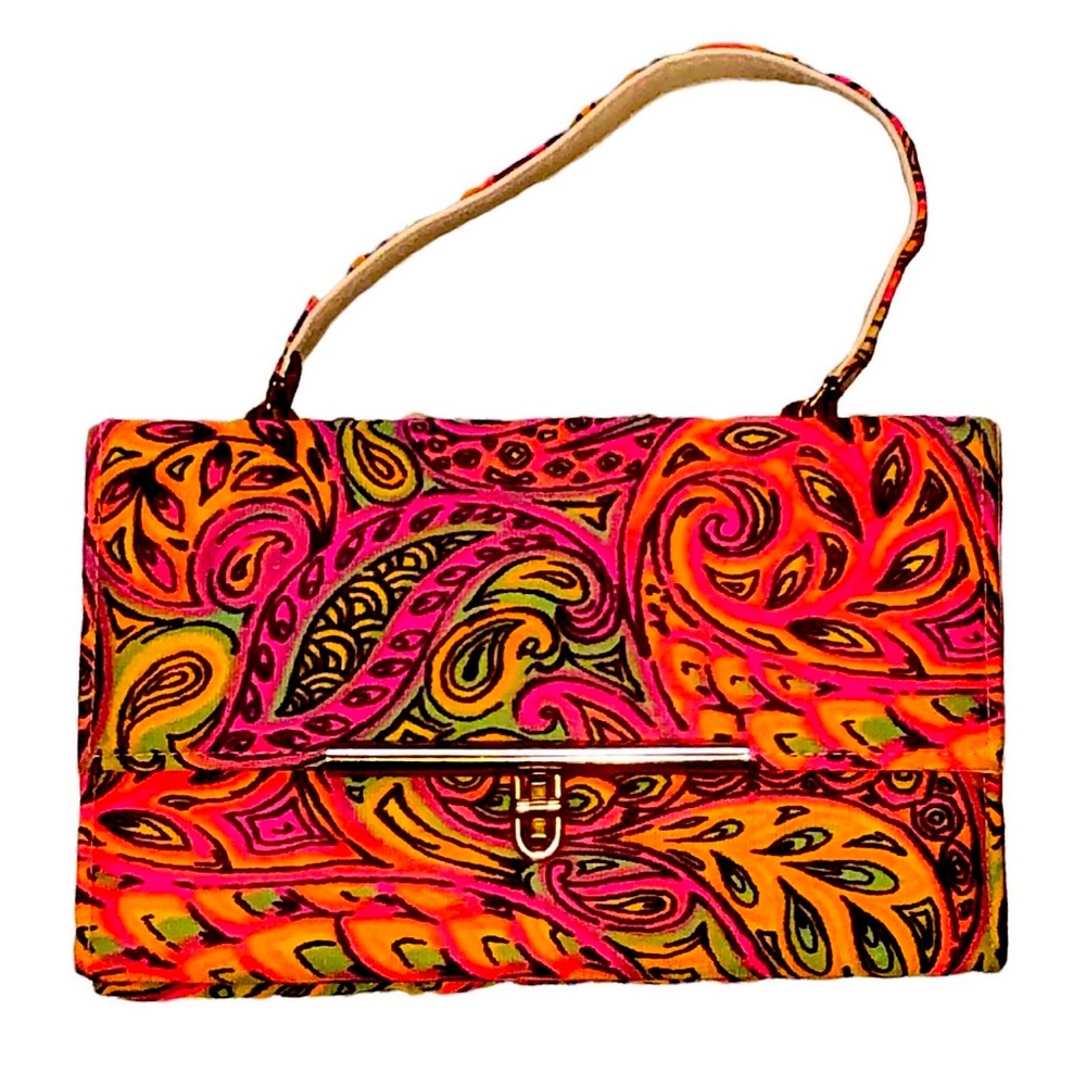Pucci vibes vintage clutch.